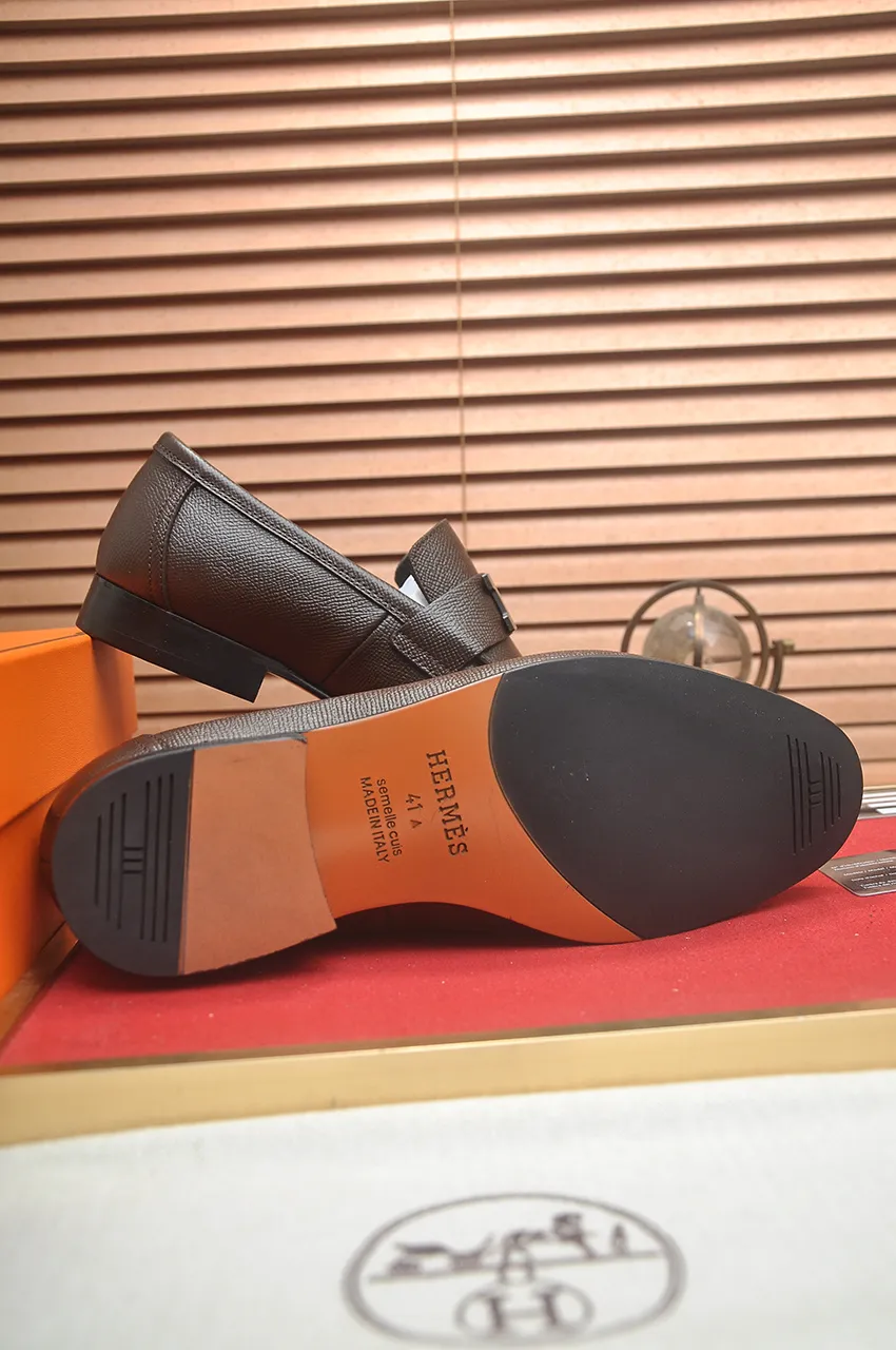 Men's shoes💰540💶[HERMES] (cowhide lining)🍀Italian top luxury🍀He does not pursue novel styles and gorgeous colors, but attracts the favor of successful men with his flawless, elegant and classic style. Formal leather shoes This very comfortable, simple and stable style allows you to easily match any style! The pattern is absolutely 1:1 refined from the original case, and we strive for excellence in materials, imported cowhide + cowhide lining💪💪💪extraordinary texture👍! .Code number: 39-45 (45 customized)